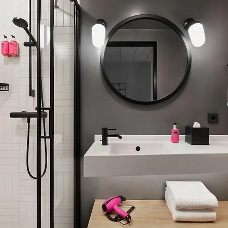 Moxy Hotell Düsseldorf