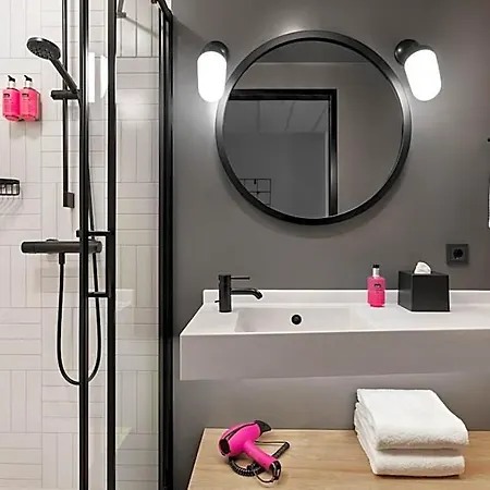 فندق Moxy 3*