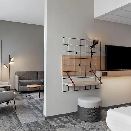 Moxy 3* دوسلدورف