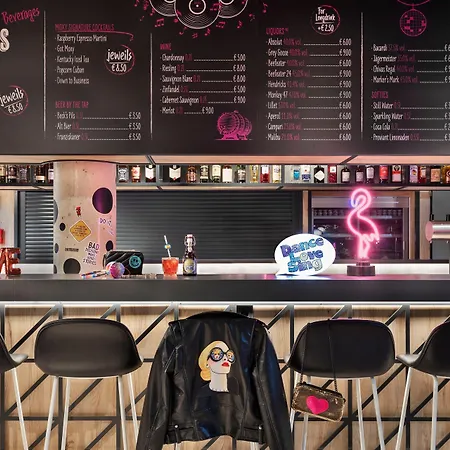 Hotel Moxy