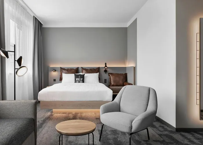 Hotel Moxy 3*