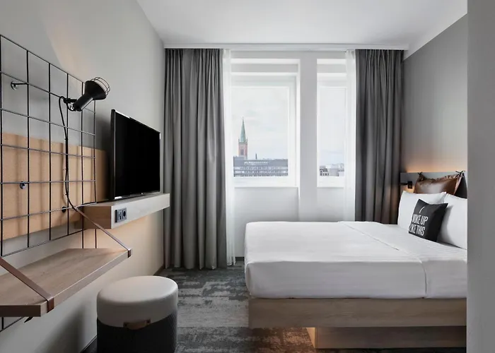 Hotel Moxy 3*