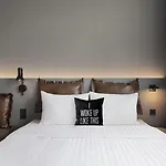 Moxy فندق 3*