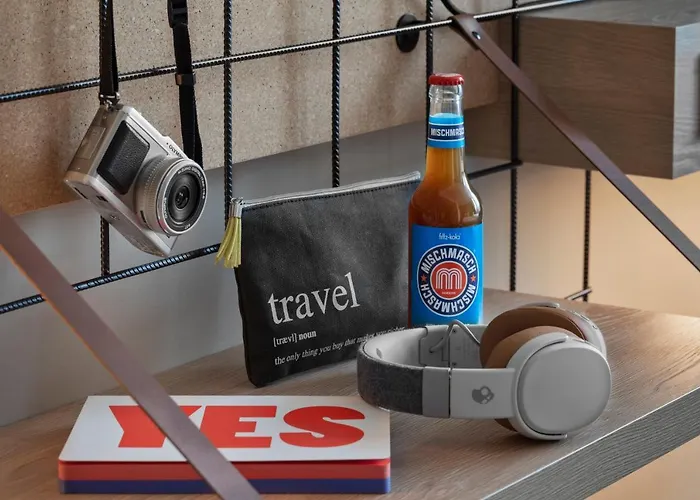 Moxy Отель Дюссельдорф